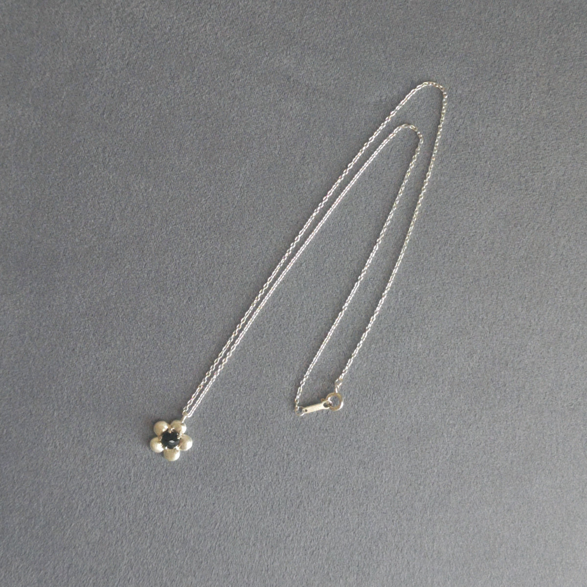 Flower Fossil ネックレス