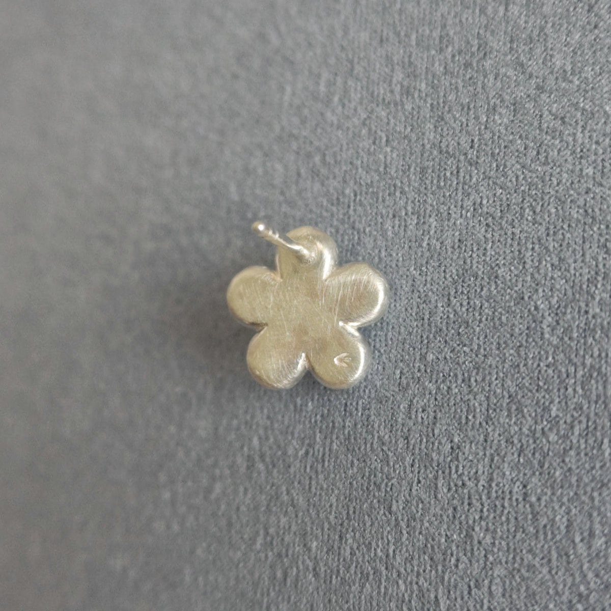 Flower Fossil ピアス
