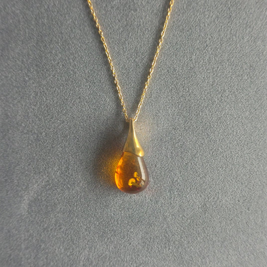 No.0008 琥珀 ネックレス