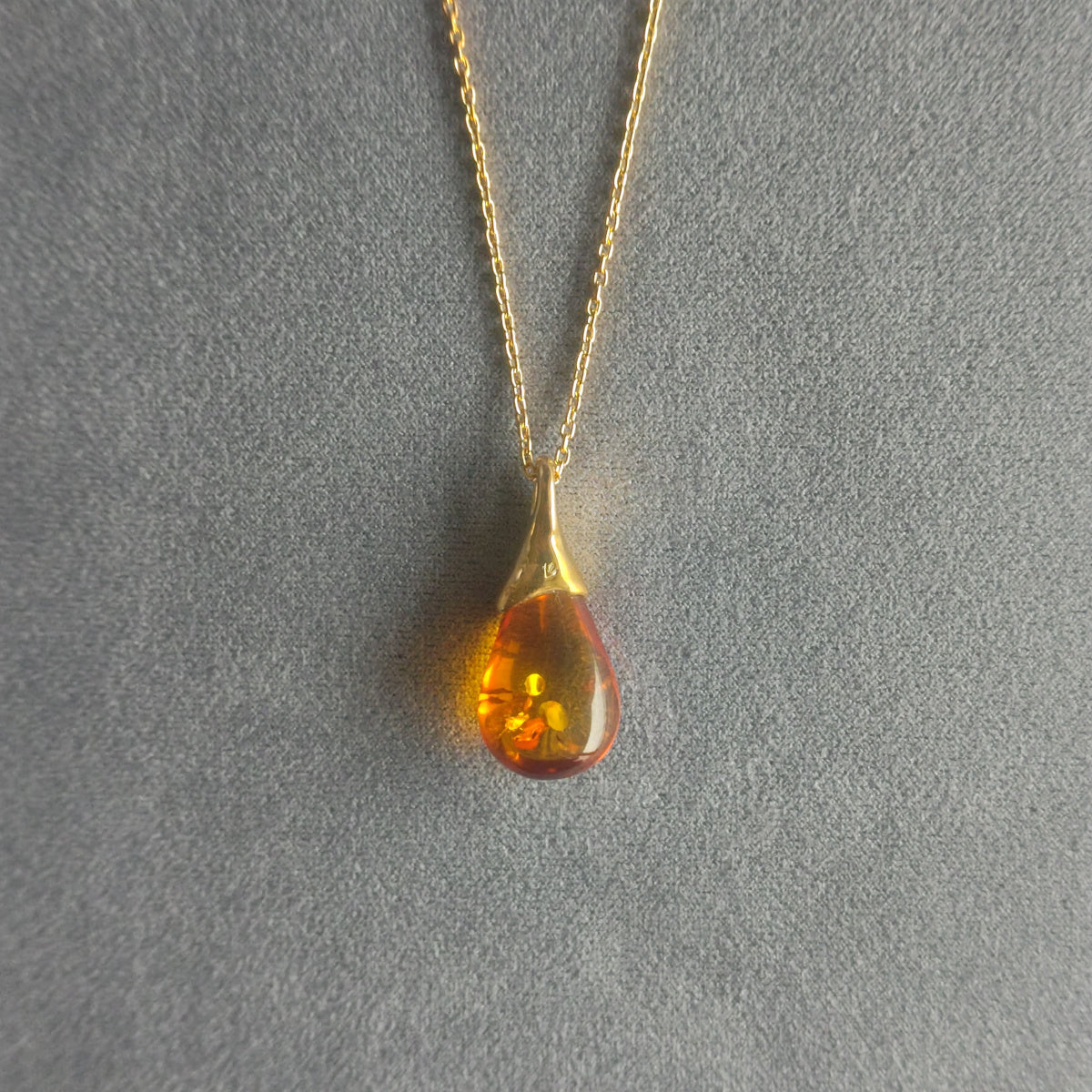No.0008 琥珀 ネックレス