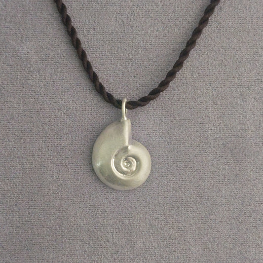 Spira ネックレス