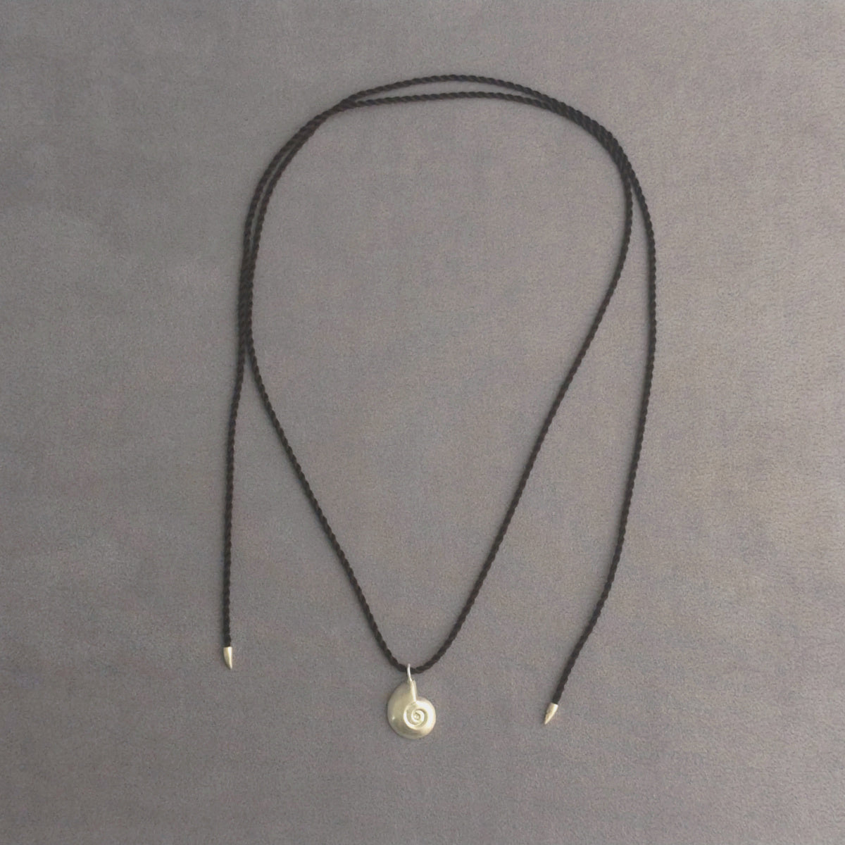 Spira ネックレス