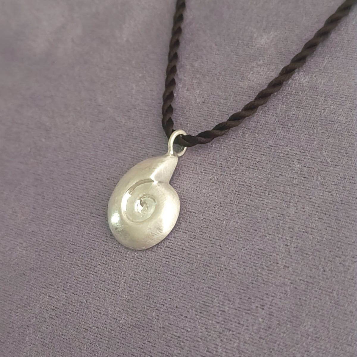 Spira ネックレス