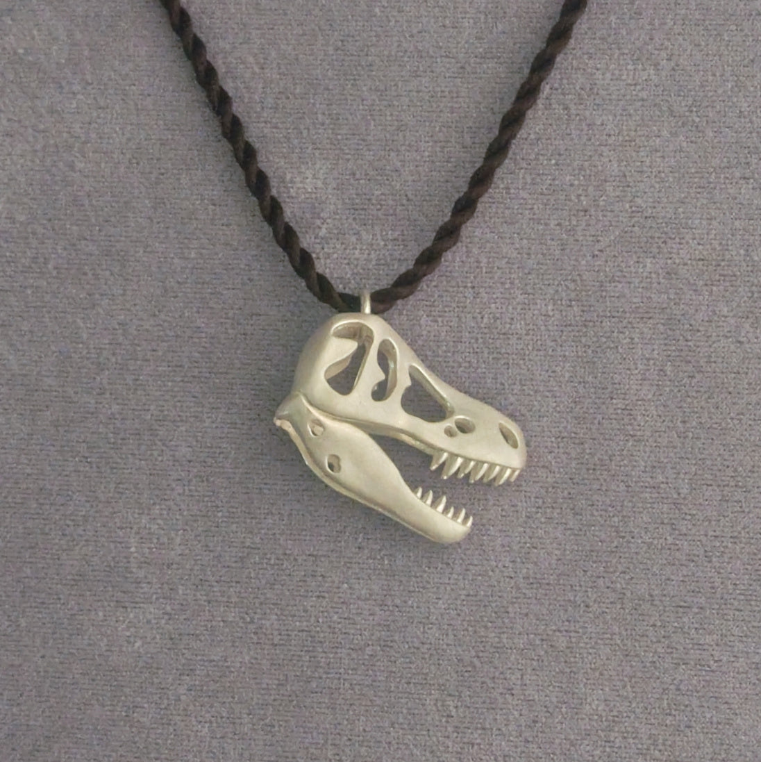 Skull Fossil ネックレス