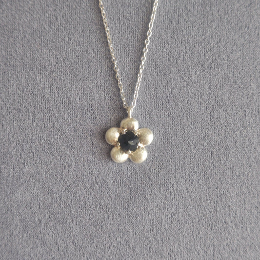 Flower Fossil ネックレス